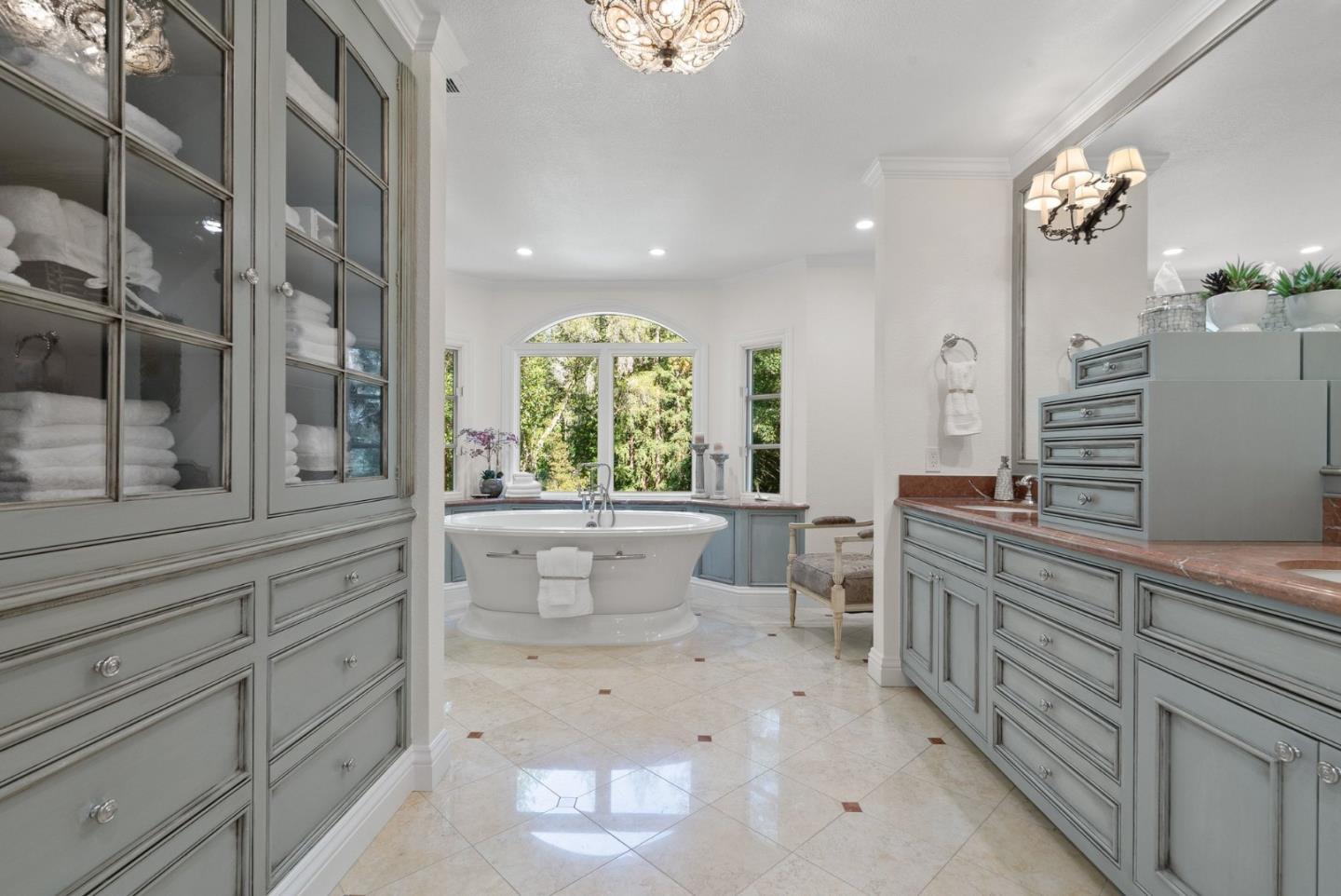 Detail Gallery Image 71 of 139 For 113 Lauren Cir, Scotts Valley,  CA 95066 - 5 Beds | 3/1 Baths