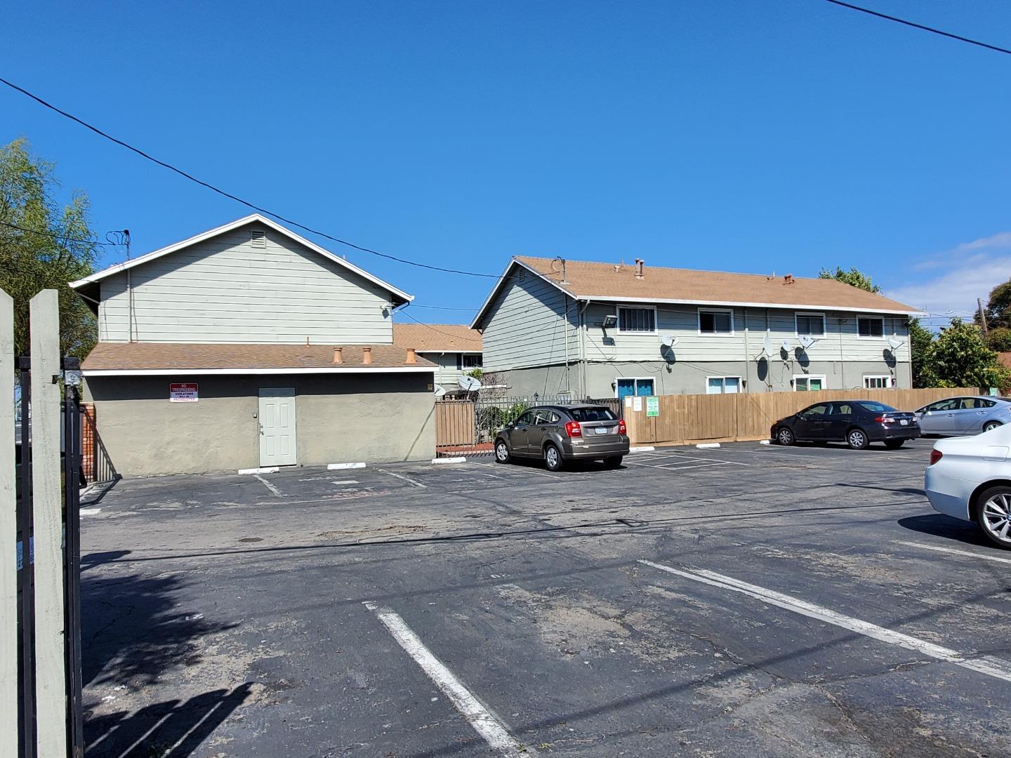 Detail Gallery Image 8 of 10 For 3501 Lafayette St, Santa Clara,  CA 95054 - – Beds | – Baths