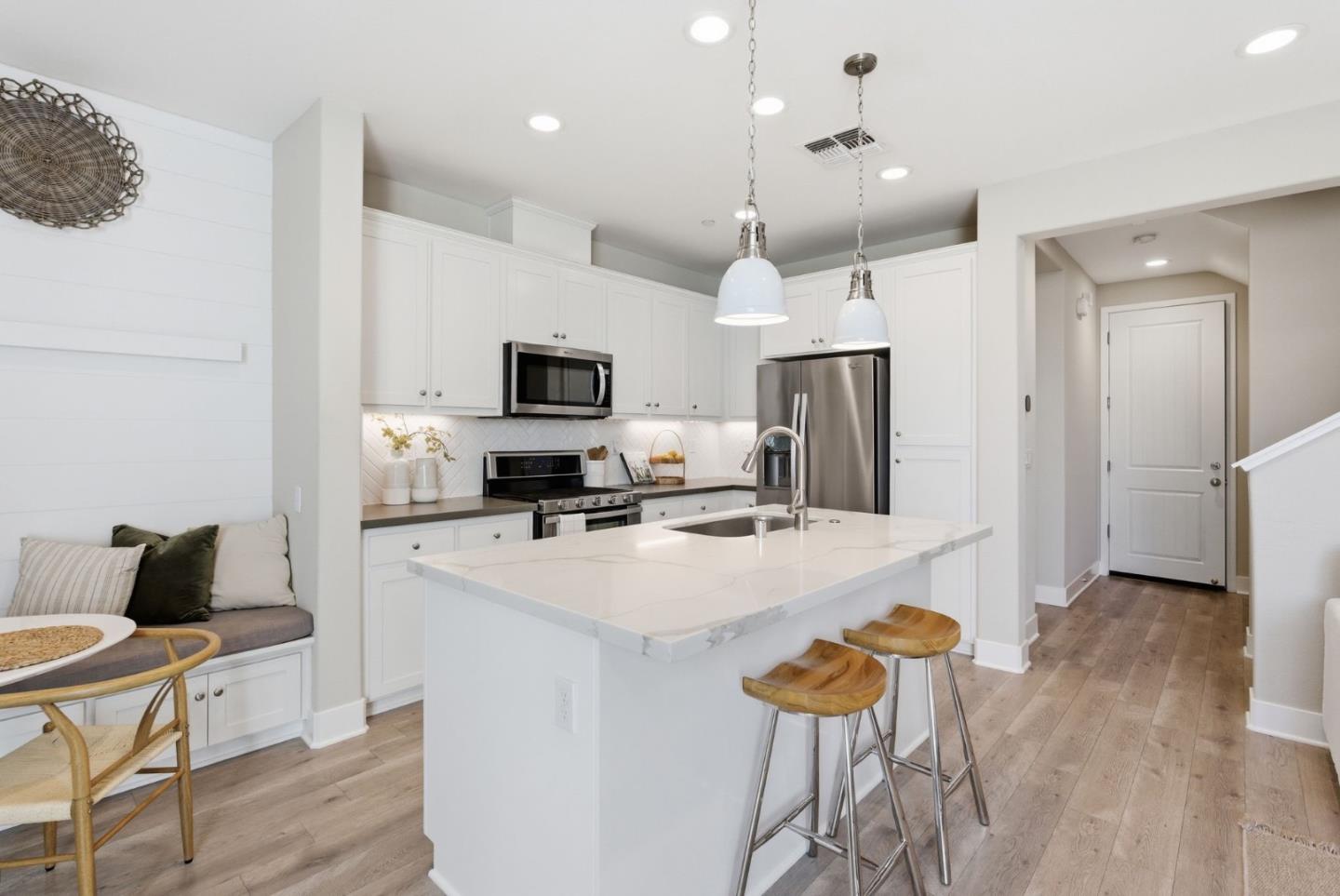 Photo #8: ML82038581 Listing: Photo #8