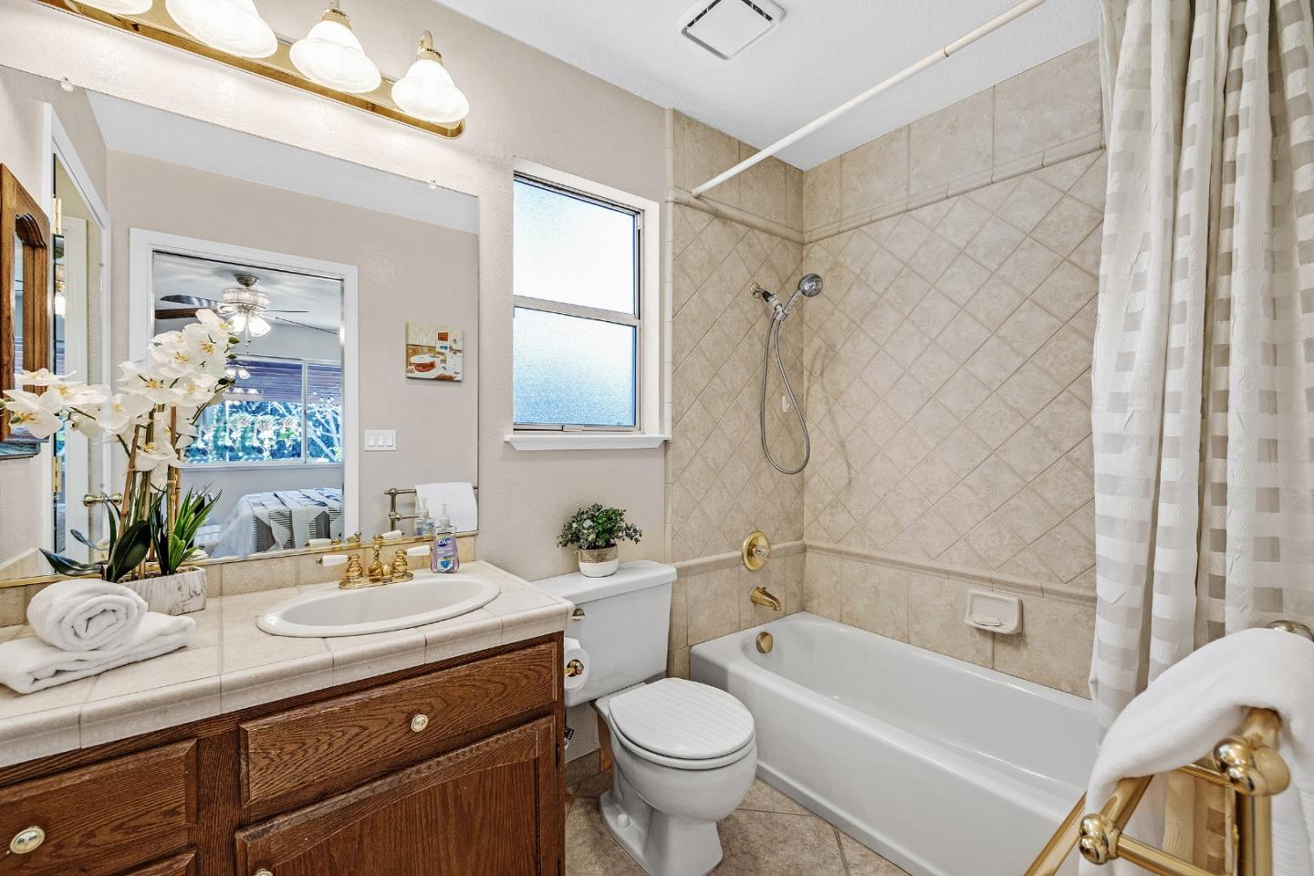 Detail Gallery Image 25 of 57 For 48875 Chenin Blanc Dr, Fremont,  CA 94539 - 4 Beds | 3 Baths