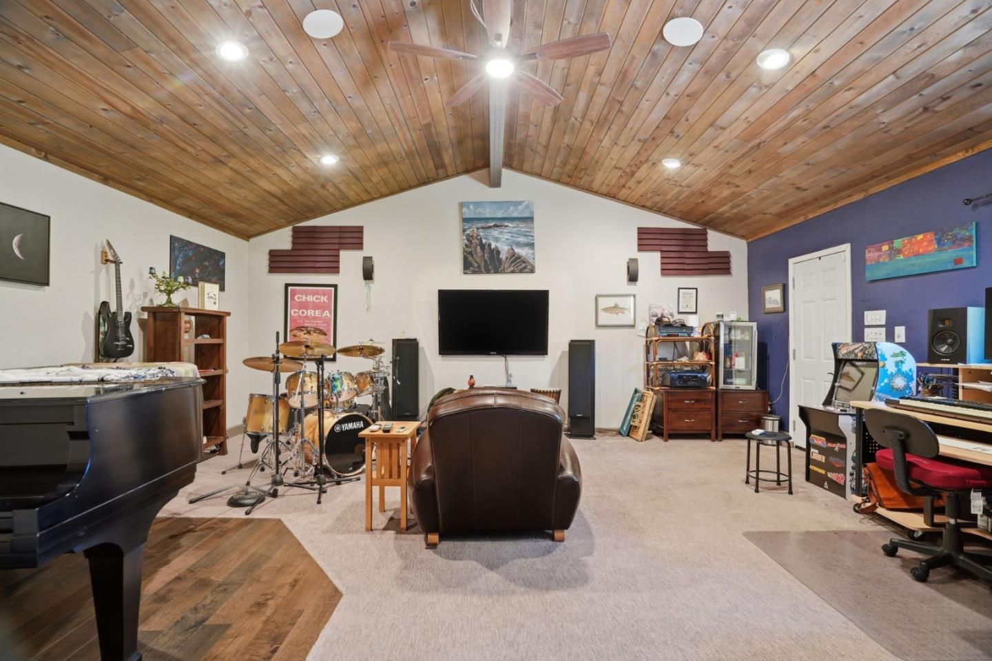 Detail Gallery Image 25 of 32 For 17109 Shady Lane Dr, Morgan Hill,  CA 95037 - 3 Beds | 2 Baths