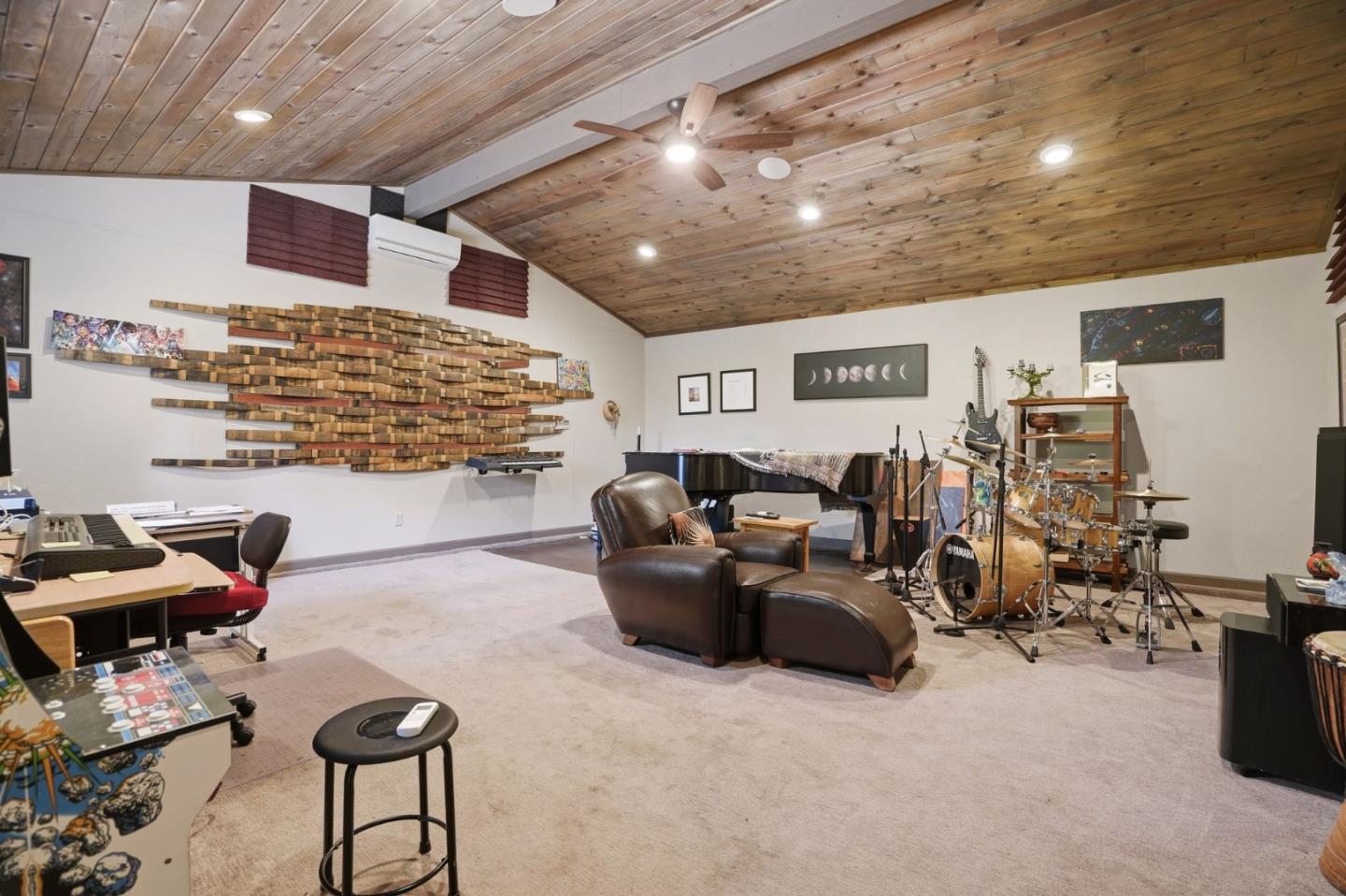 Detail Gallery Image 26 of 32 For 17109 Shady Lane Dr, Morgan Hill,  CA 95037 - 3 Beds | 2 Baths