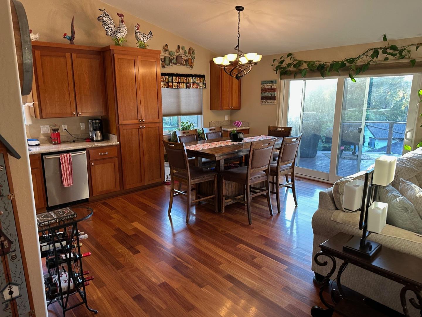 Detail Gallery Image 5 of 16 For 17109 Shady Lane Dr, Morgan Hill,  CA 95037 - 3 Beds | 2 Baths