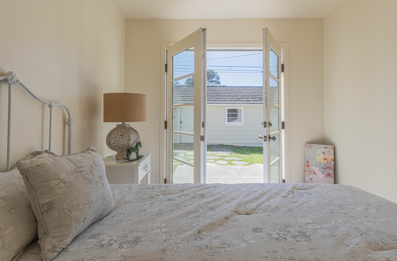 Detail Gallery Image 15 of 35 For 665 Hillcrest Ave, Pacific Grove,  CA 93950 - 3 Beds | 2 Baths