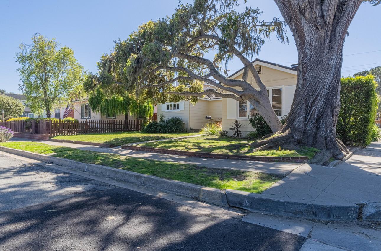 Detail Gallery Image 34 of 35 For 665 Hillcrest Ave, Pacific Grove,  CA 93950 - 3 Beds | 2 Baths