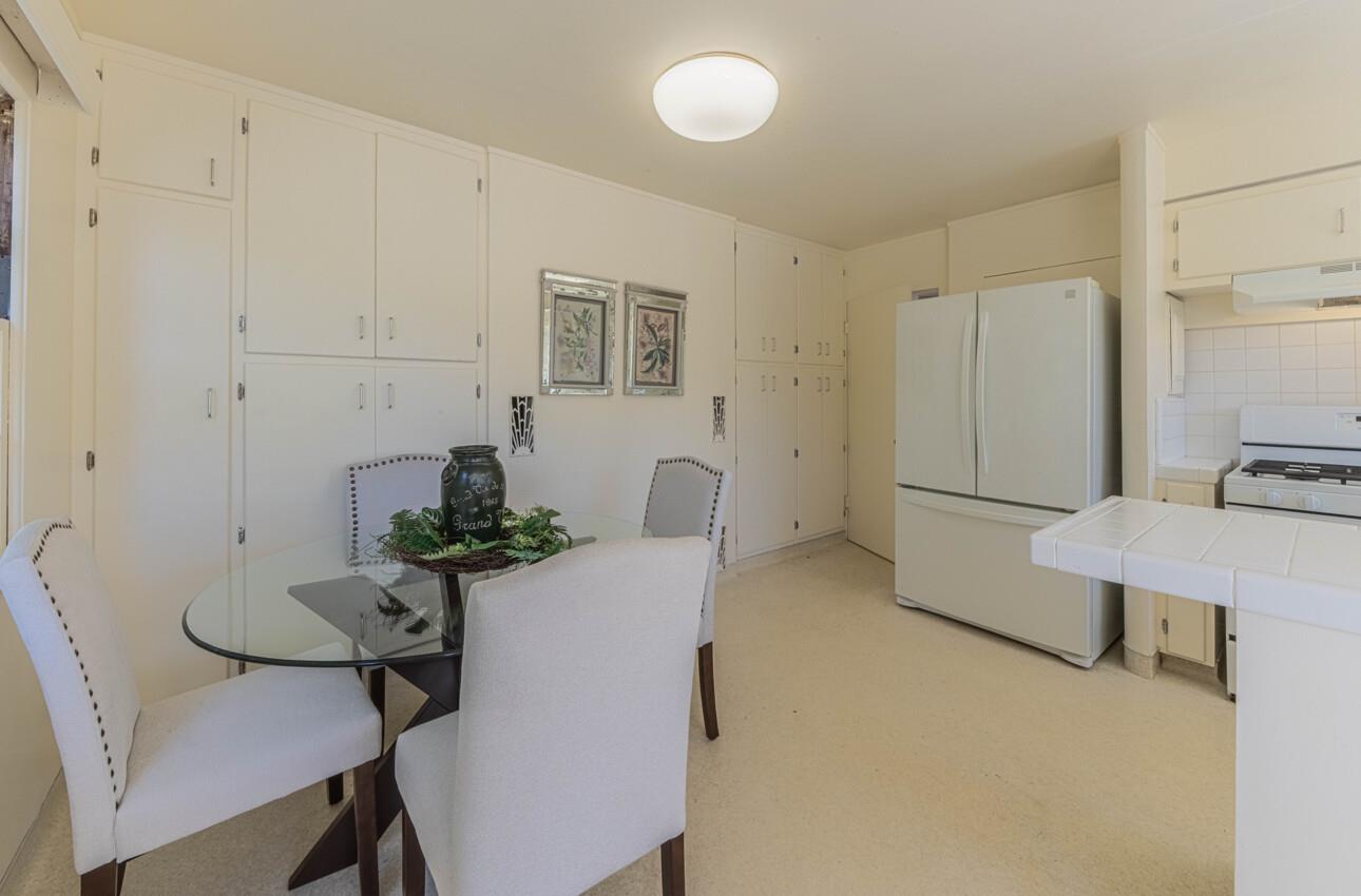 Detail Gallery Image 9 of 35 For 665 Hillcrest Ave, Pacific Grove,  CA 93950 - 3 Beds | 2 Baths