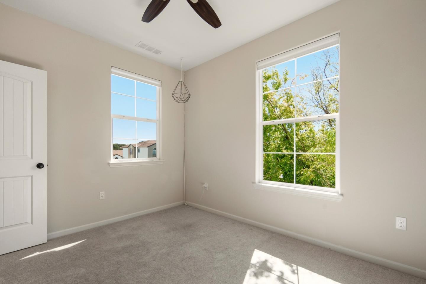 Detail Gallery Image 20 of 35 For 15181 Breckinridge Ave, East Garrison,  CA 93933 - 3 Beds | 3 Baths