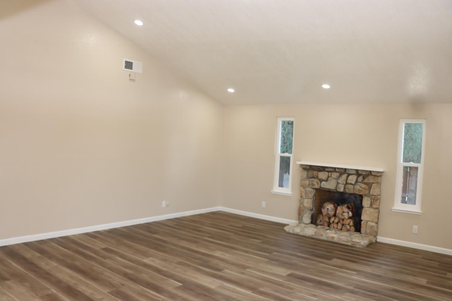 Detail Gallery Image 16 of 21 For 100 Justin Ct, Vallejo,  CA 94591 - 4 Beds | 2/1 Baths