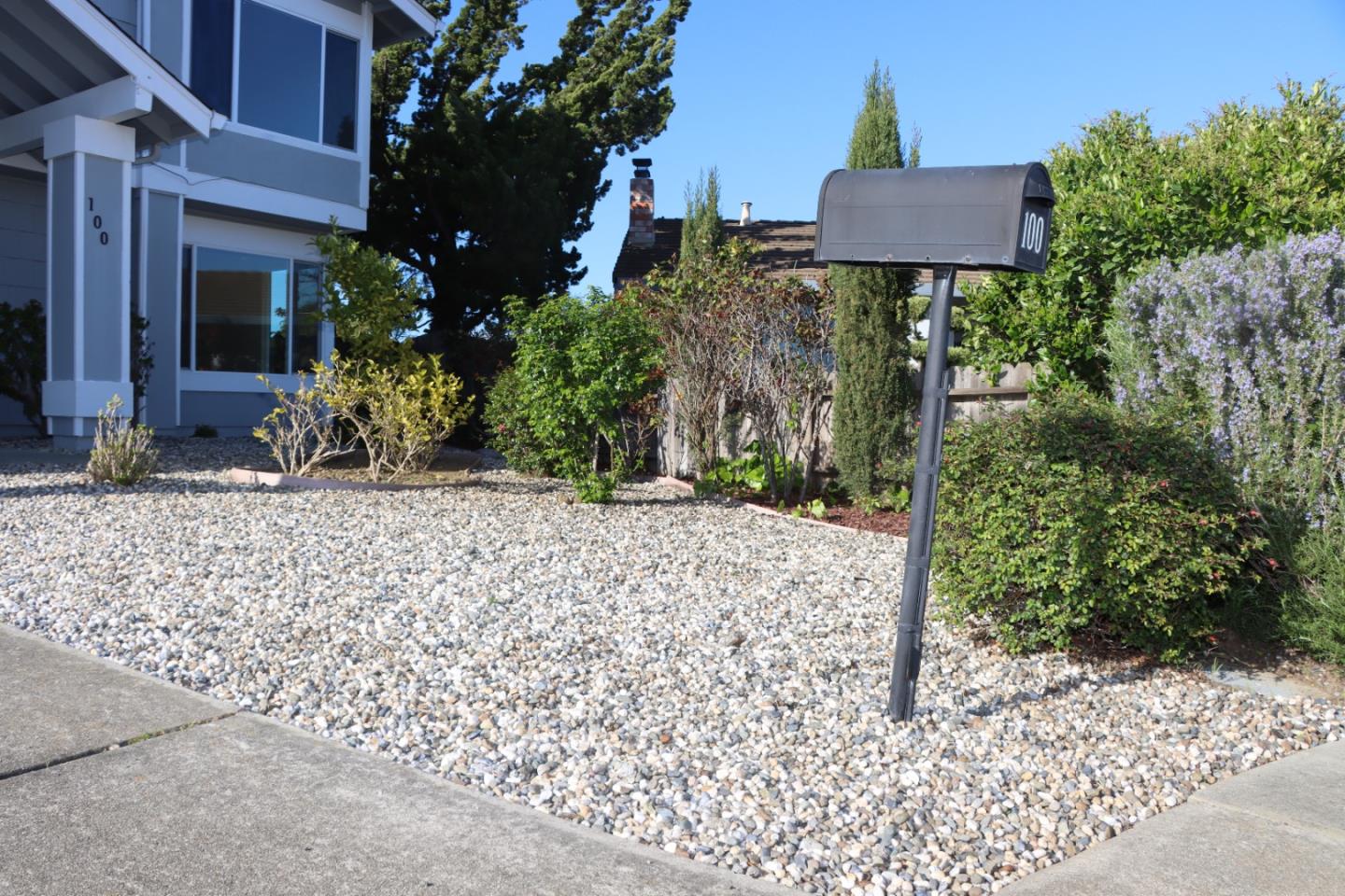 Detail Gallery Image 3 of 21 For 100 Justin Ct, Vallejo,  CA 94591 - 4 Beds | 2/1 Baths