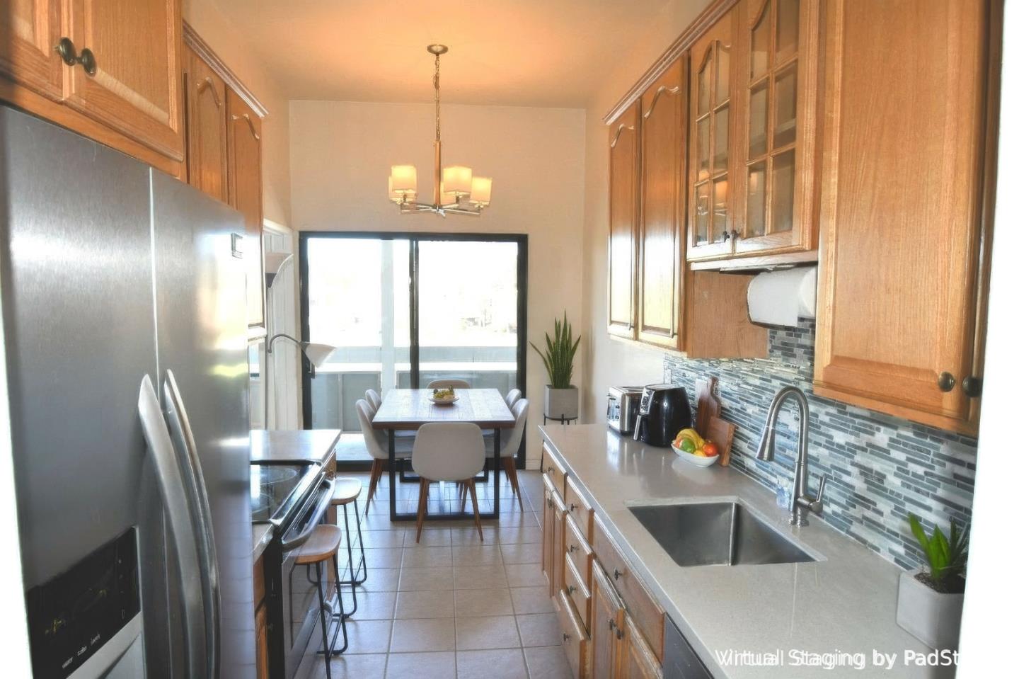 Detail Gallery Image 5 of 20 For 1111 Compass Ln #205,  Foster City,  CA 94404 - 3 Beds | 2 Baths