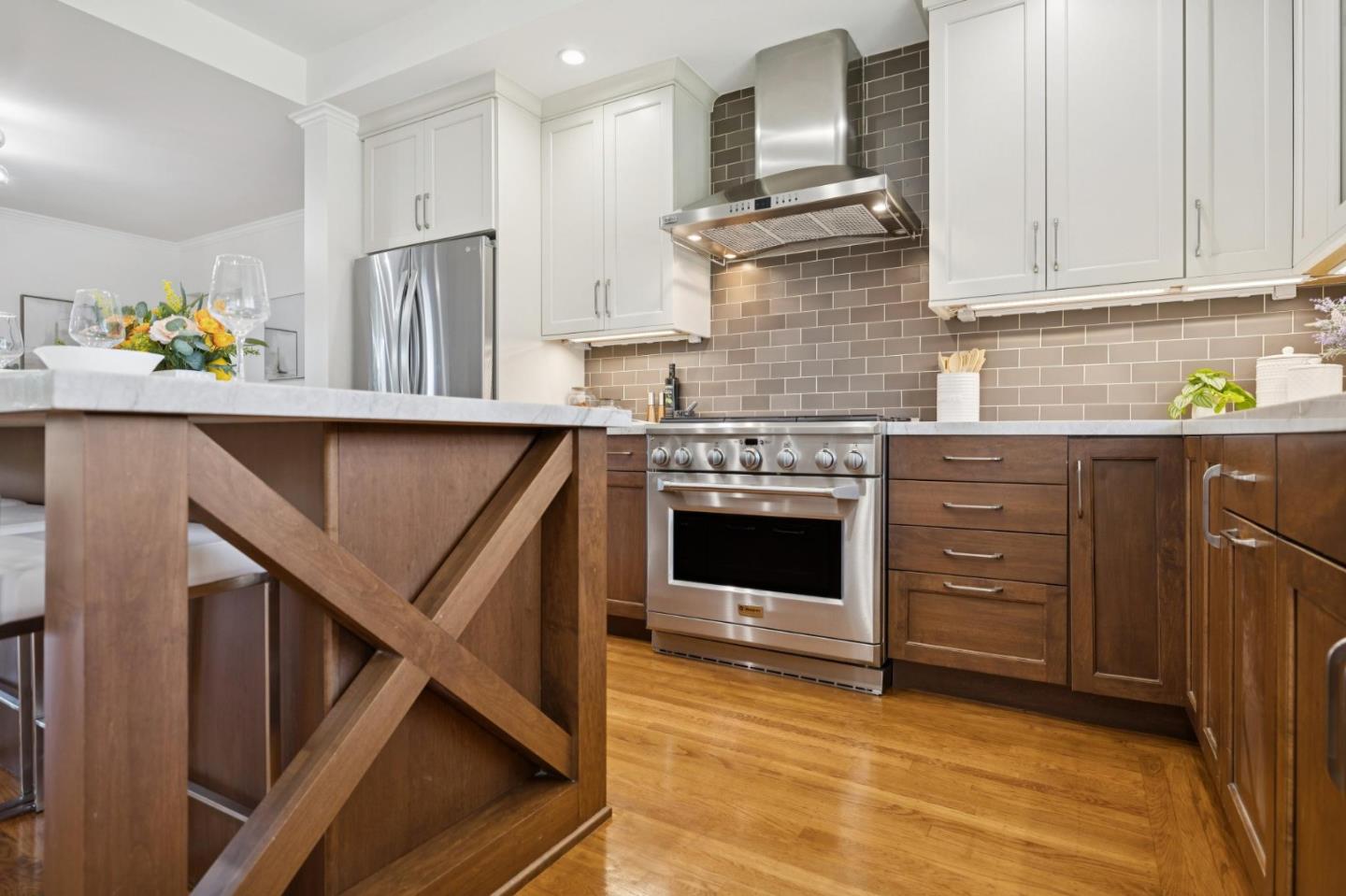 Detail Gallery Image 14 of 49 For 240 Briar Ln, San Mateo,  CA 94403 - 3 Beds | 2 Baths