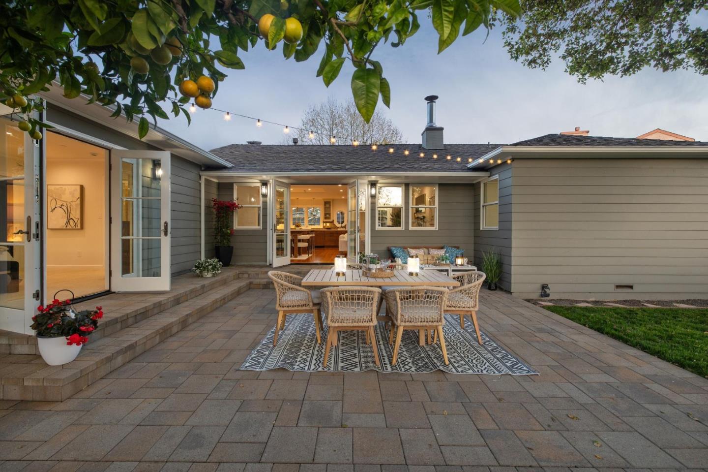 Detail Gallery Image 40 of 49 For 240 Briar Ln, San Mateo,  CA 94403 - 3 Beds | 2 Baths