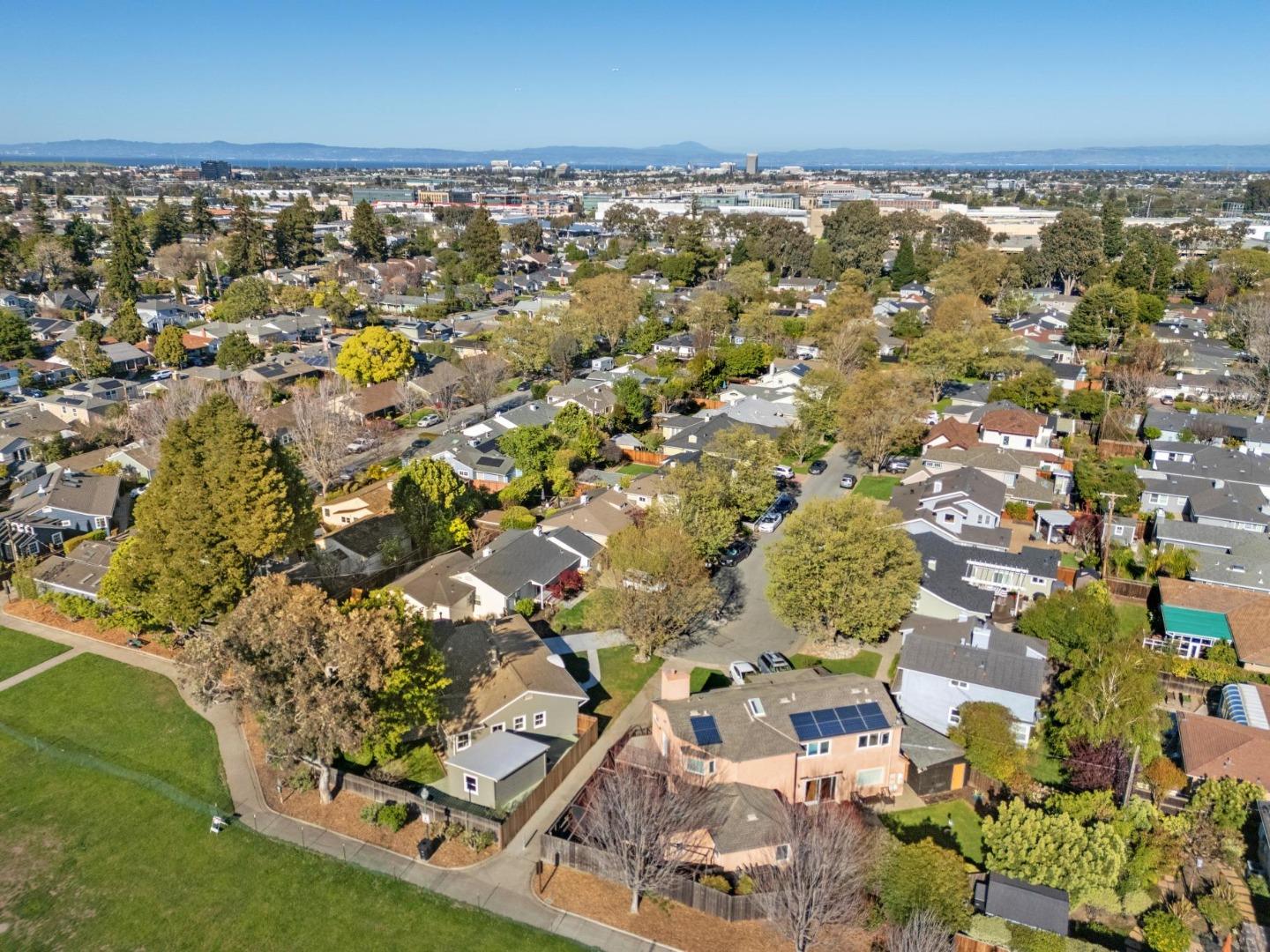 Detail Gallery Image 45 of 49 For 240 Briar Ln, San Mateo,  CA 94403 - 3 Beds | 2 Baths