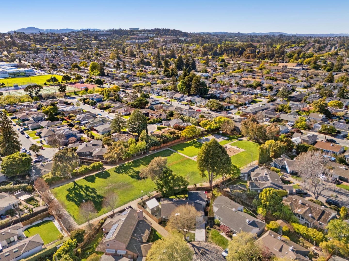 Detail Gallery Image 46 of 49 For 240 Briar Ln, San Mateo,  CA 94403 - 3 Beds | 2 Baths