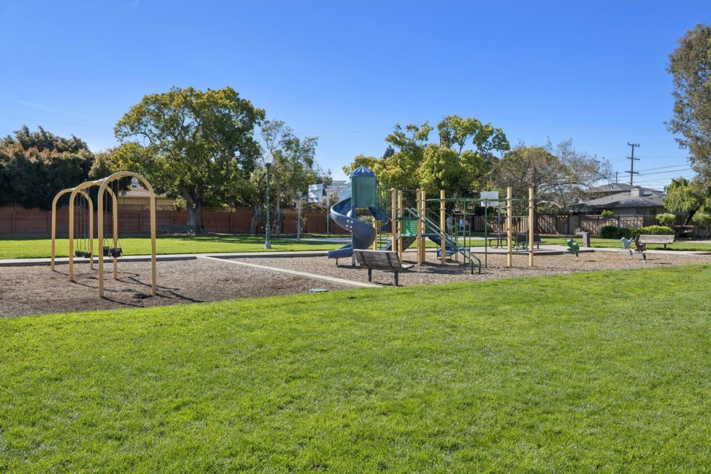 Detail Gallery Image 48 of 49 For 240 Briar Ln, San Mateo,  CA 94403 - 3 Beds | 2 Baths