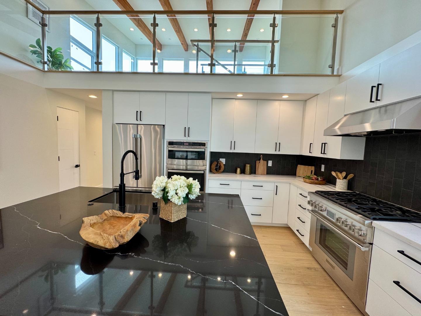 Detail Gallery Image 8 of 42 For 1105 Wildcat Canyon Rd, Pebble Beach,  CA 93953 - 3 Beds | 3/1 Baths