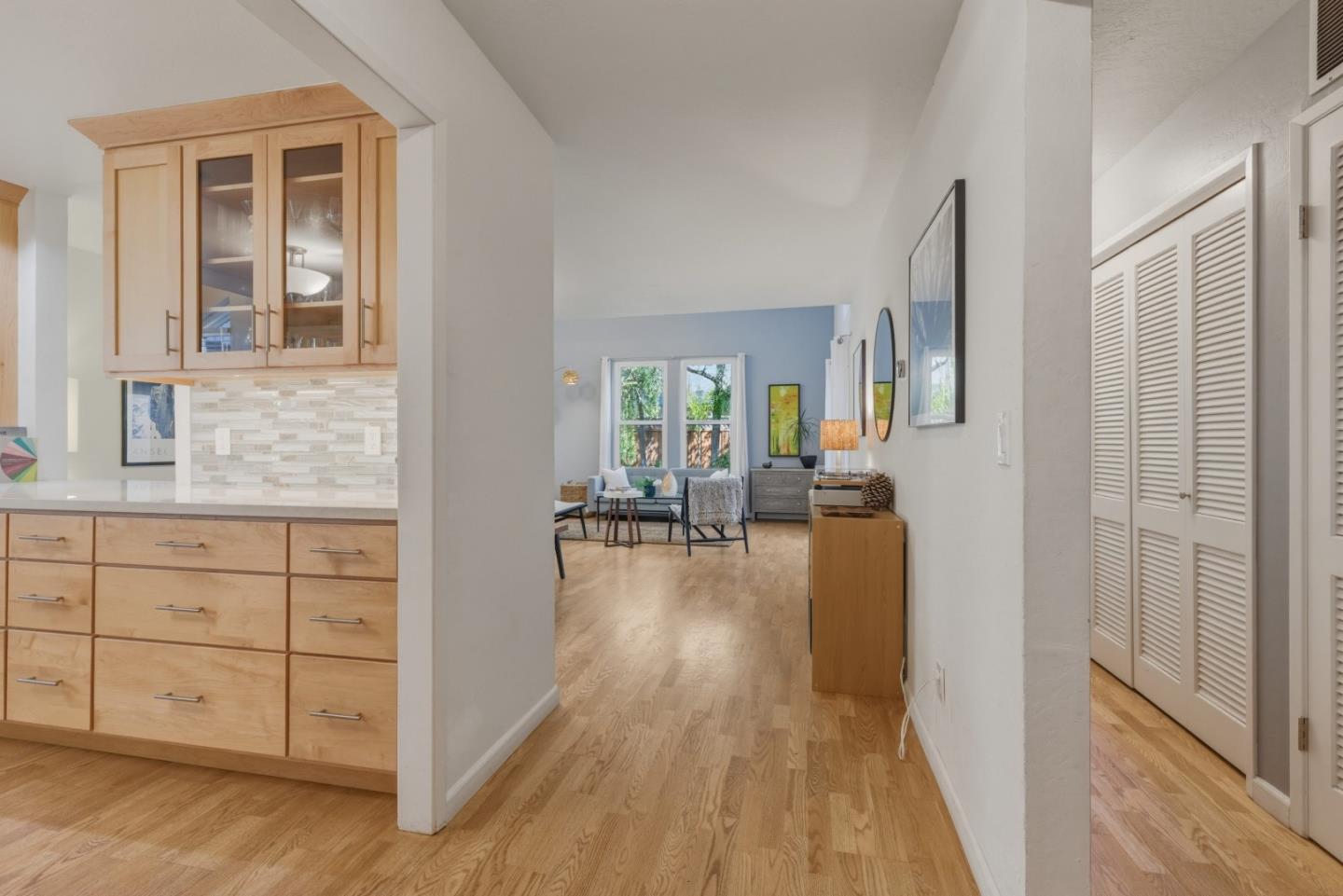 Photo #5: ML82038601 Listing: Photo #5