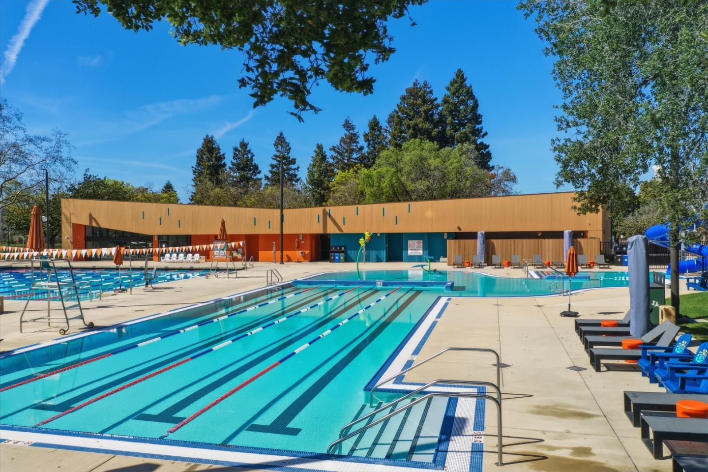 Detail Gallery Image 54 of 54 For 221 N Rengstorff Ave #1,  Mountain View,  CA 94043 - 3 Beds | 1/1 Baths