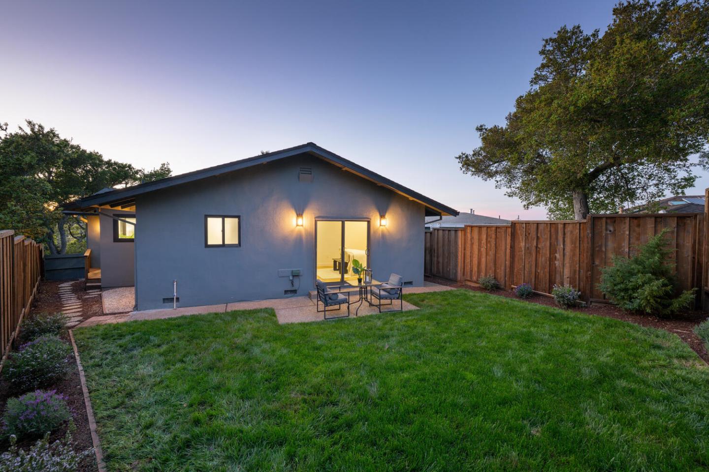 Detail Gallery Image 28 of 30 For 2612 Lincoln Ave, Belmont,  CA 94002 - 3 Beds | 2 Baths