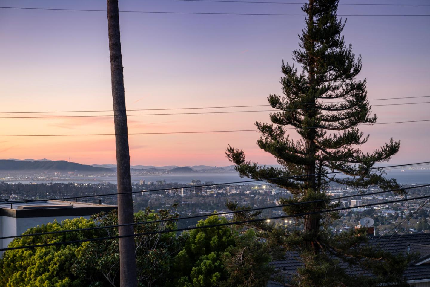 Detail Gallery Image 4 of 30 For 2612 Lincoln Ave, Belmont,  CA 94002 - 3 Beds | 2 Baths