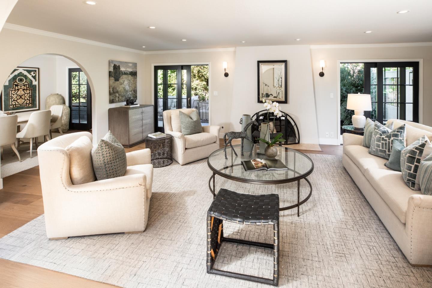 Detail Gallery Image 7 of 42 For 1940 Camino a Los Cerros, Menlo Park,  CA 94025 - 5 Beds | 3/1 Baths