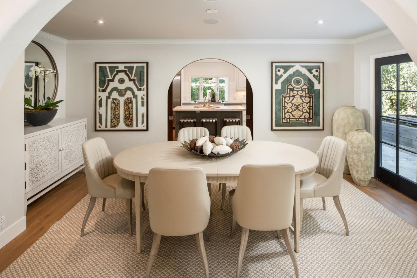 Detail Gallery Image 9 of 42 For 1940 Camino a Los Cerros, Menlo Park,  CA 94025 - 5 Beds | 3/1 Baths