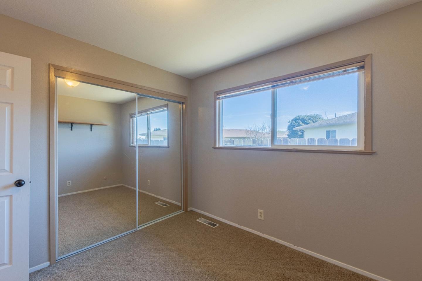 Detail Gallery Image 20 of 28 For 1519 Los Altos Way, Salinas,  CA 93906 - 3 Beds | 2 Baths