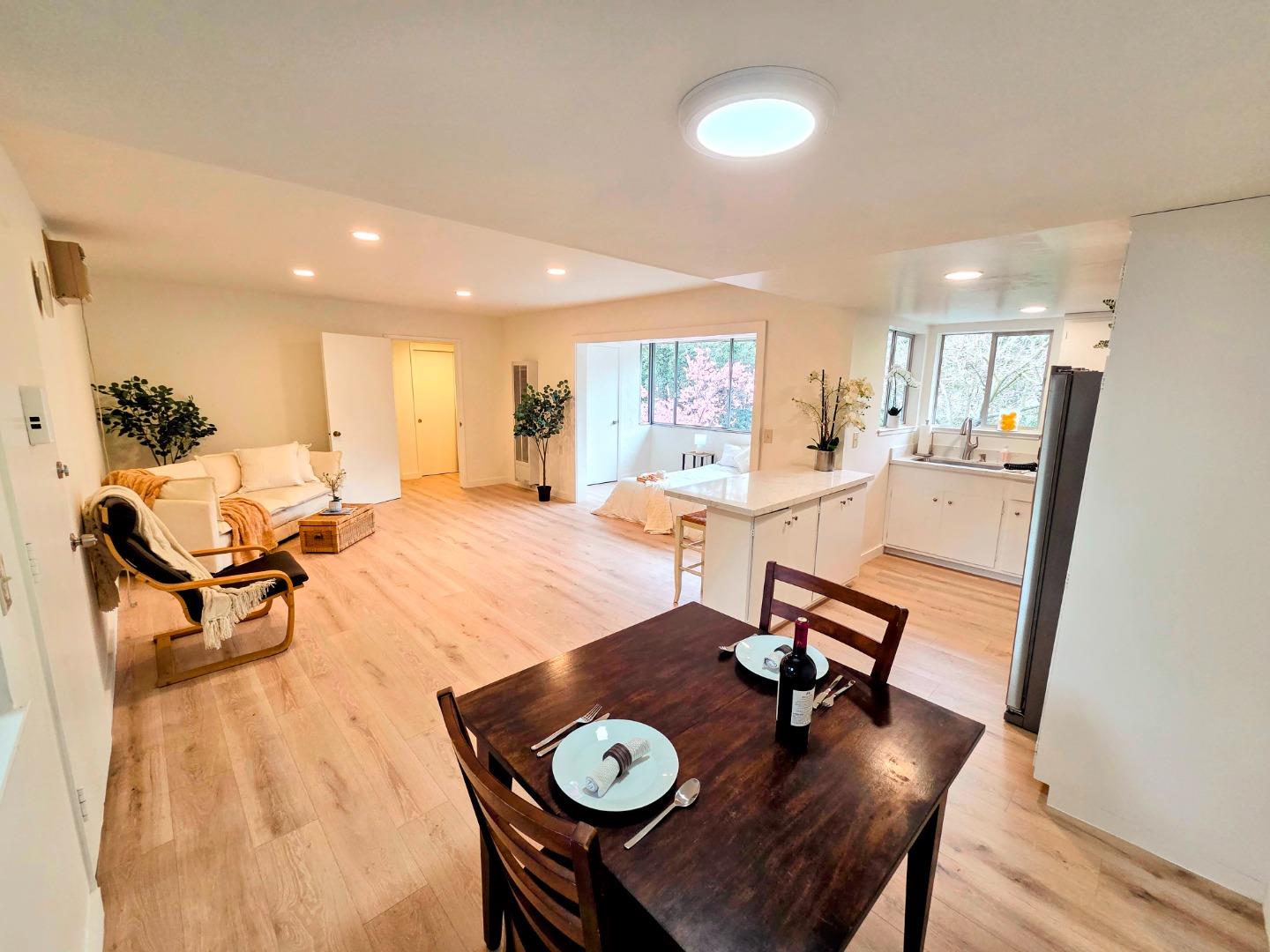 Detail Gallery Image 11 of 27 For 14225 Lora Dr #51,  Los Gatos,  CA 95032 - 1 Beds | 1 Baths