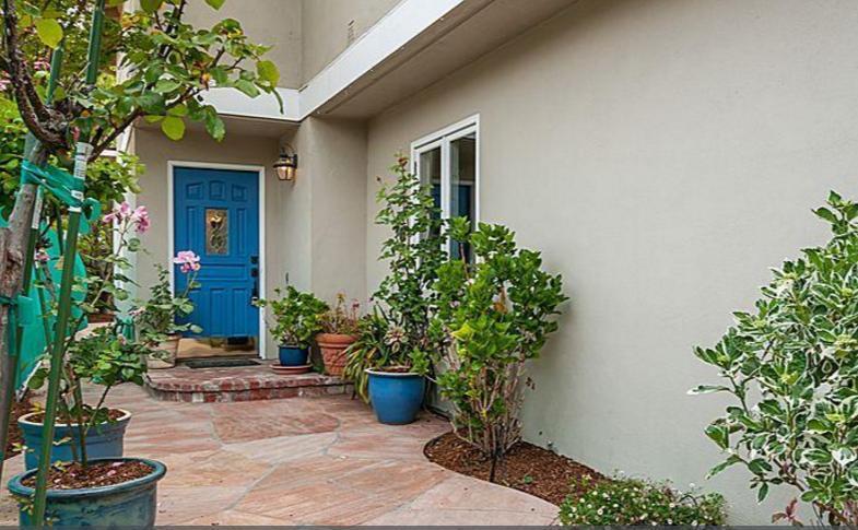 Detail Gallery Image 15 of 18 For 2961 South Ct, Palo Alto,  CA 94306 - 4 Beds | 3 Baths