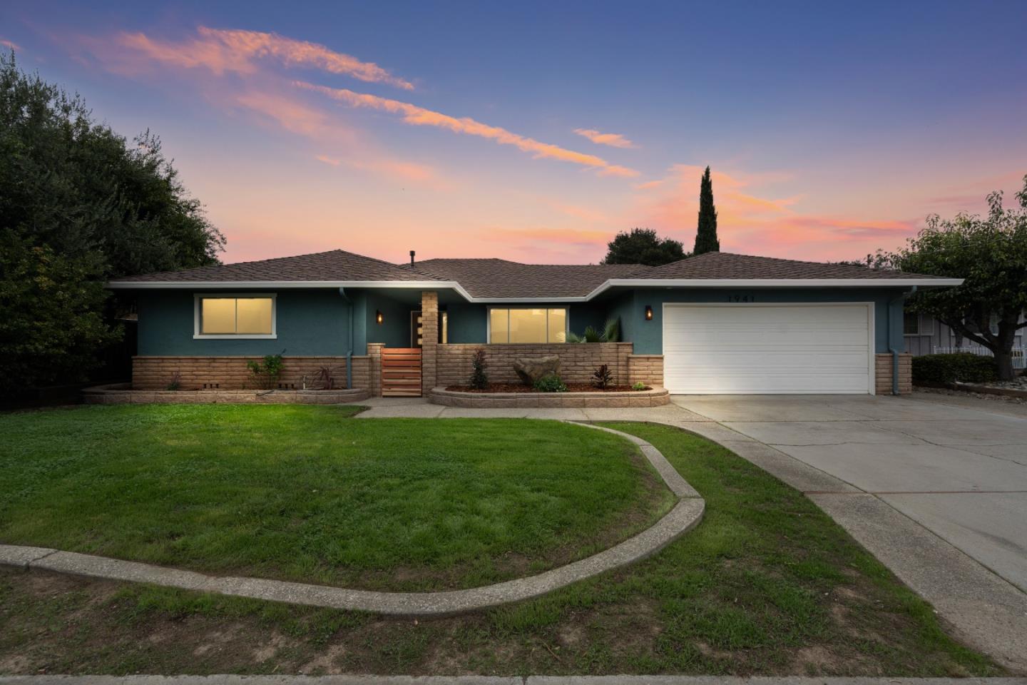 Front Image Thumbnail for ML82038608