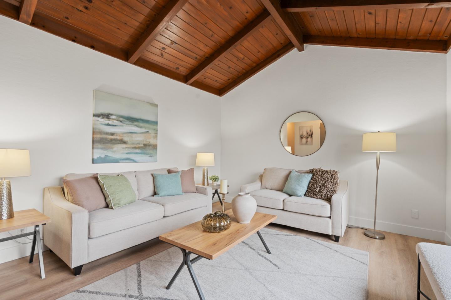 Detail Gallery Image 11 of 36 For 1941 Memorial Dr, Hollister,  CA 95023 - 3 Beds | 2/1 Baths