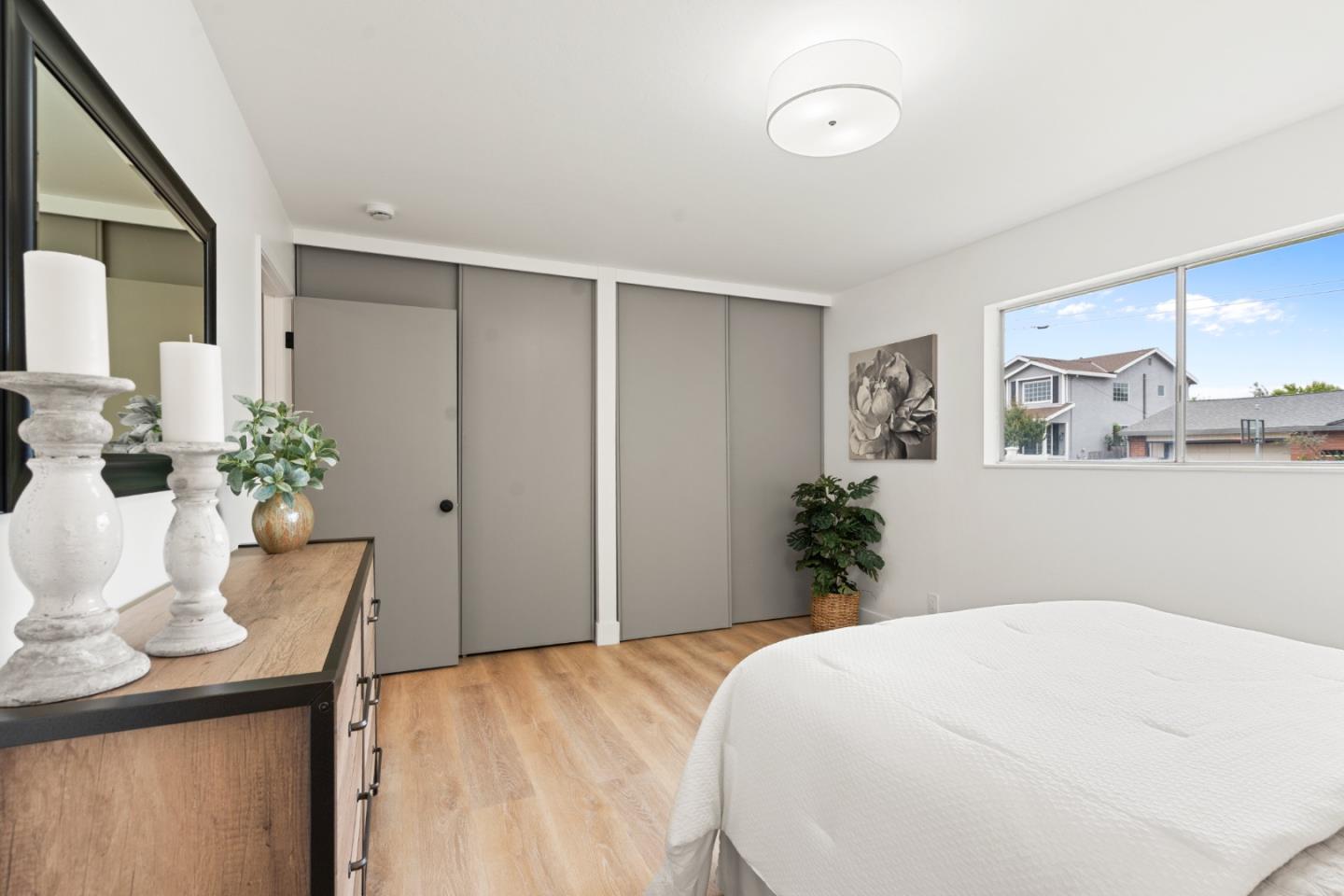 Detail Gallery Image 26 of 36 For 1941 Memorial Dr, Hollister,  CA 95023 - 3 Beds | 2/1 Baths