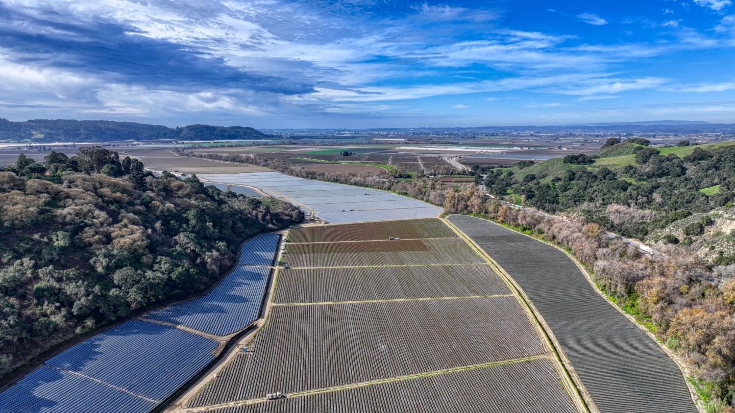 Detail Gallery Image 2 of 18 For 0 Murphy Hill Rd, Watsonville,  CA 95076 - – Beds | – Baths