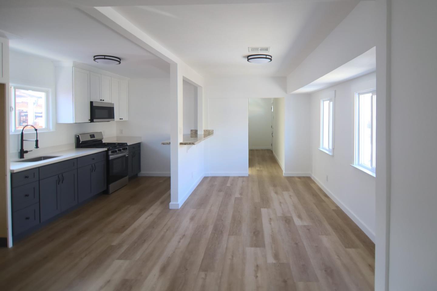 Detail Gallery Image 11 of 27 For 7114 Halliday, Oakland,  CA 94605 - 3 Beds | 1/1 Baths