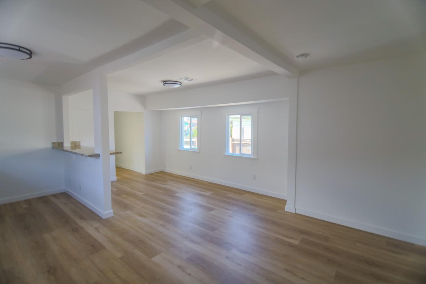 Detail Gallery Image 5 of 27 For 7114 Halliday, Oakland,  CA 94605 - 3 Beds | 1/1 Baths