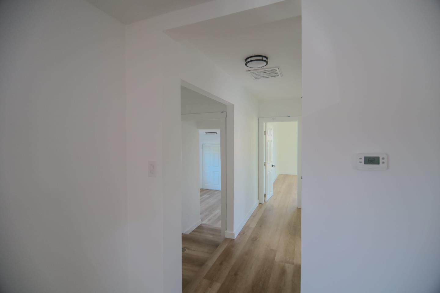 Detail Gallery Image 8 of 27 For 7114 Halliday, Oakland,  CA 94605 - 3 Beds | 1/1 Baths