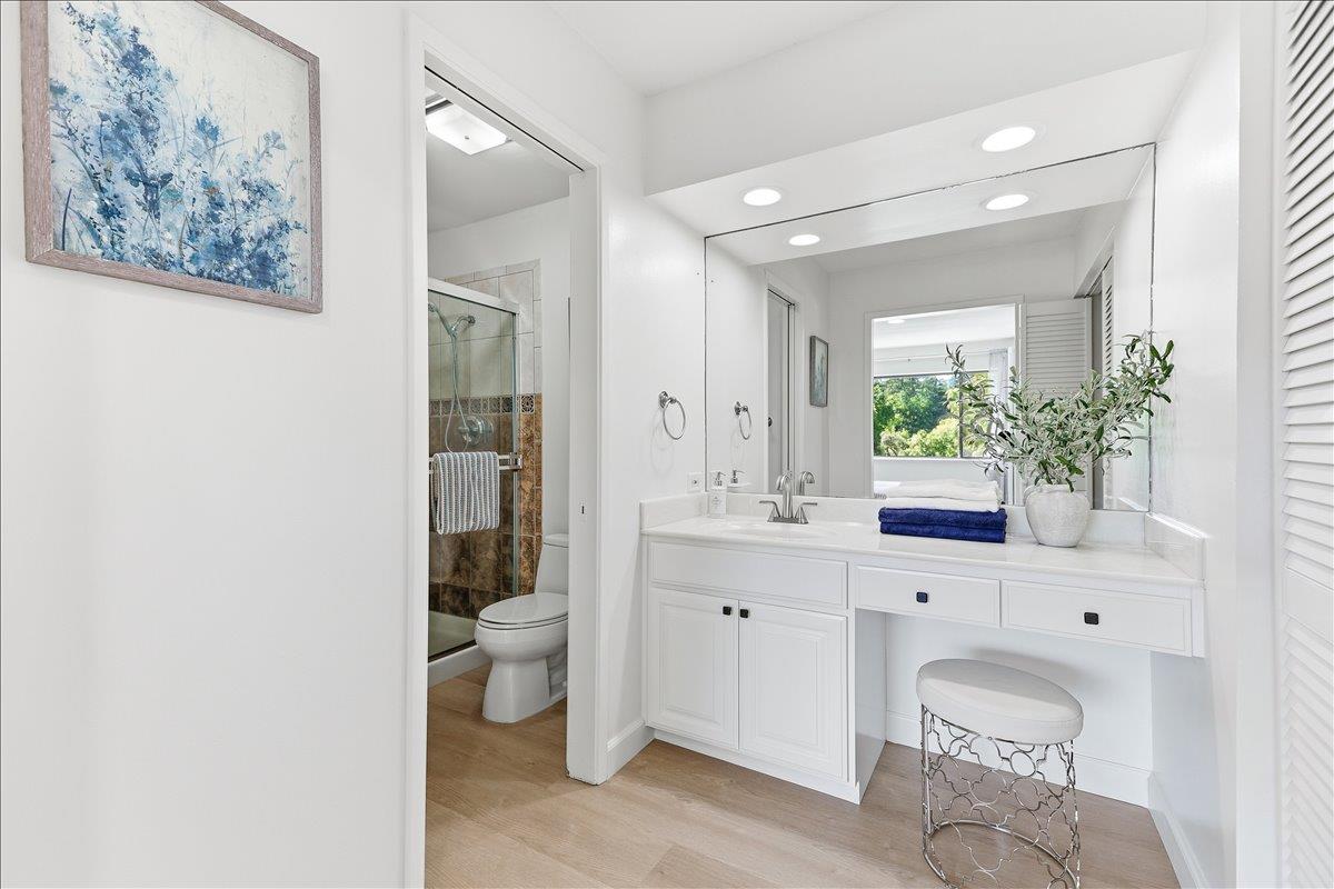 Detail Gallery Image 13 of 40 For 14347 Saratoga Ave #B,  Saratoga,  CA 95070 - 2 Beds | 2 Baths