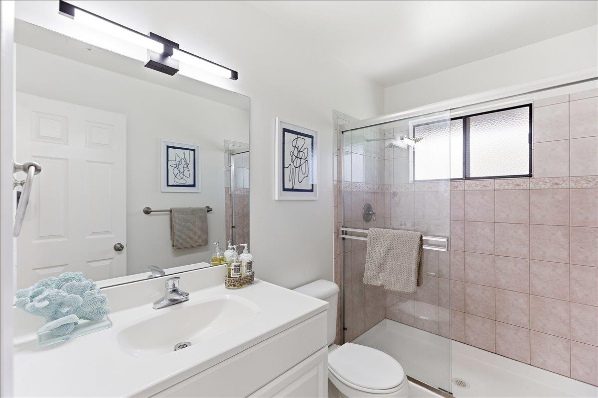Detail Gallery Image 16 of 40 For 14347 Saratoga Ave #B,  Saratoga,  CA 95070 - 2 Beds | 2 Baths