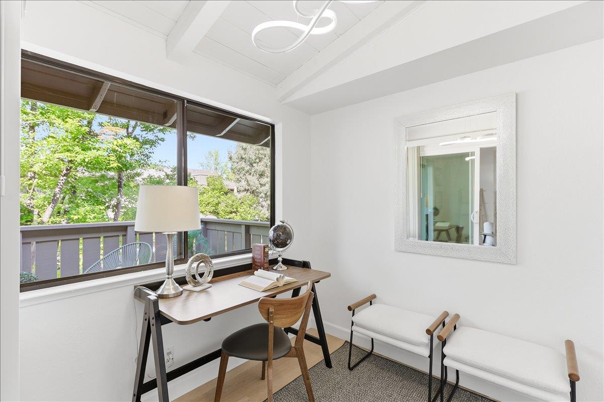 Detail Gallery Image 17 of 40 For 14347 Saratoga Ave #B,  Saratoga,  CA 95070 - 2 Beds | 2 Baths