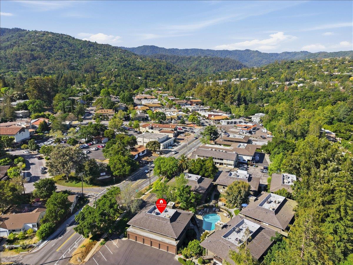 Detail Gallery Image 34 of 40 For 14347 Saratoga Ave #B,  Saratoga,  CA 95070 - 2 Beds | 2 Baths