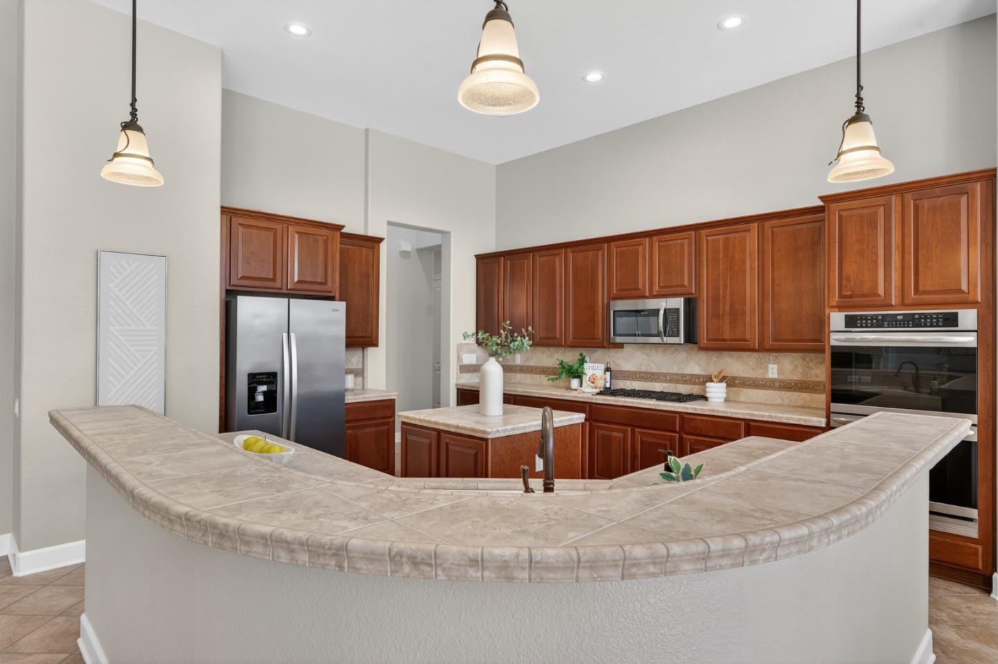 Detail Gallery Image 12 of 90 For 941 Wagon Wheel Ln, Lincoln,  CA 95648 - 3 Beds | 3/1 Baths