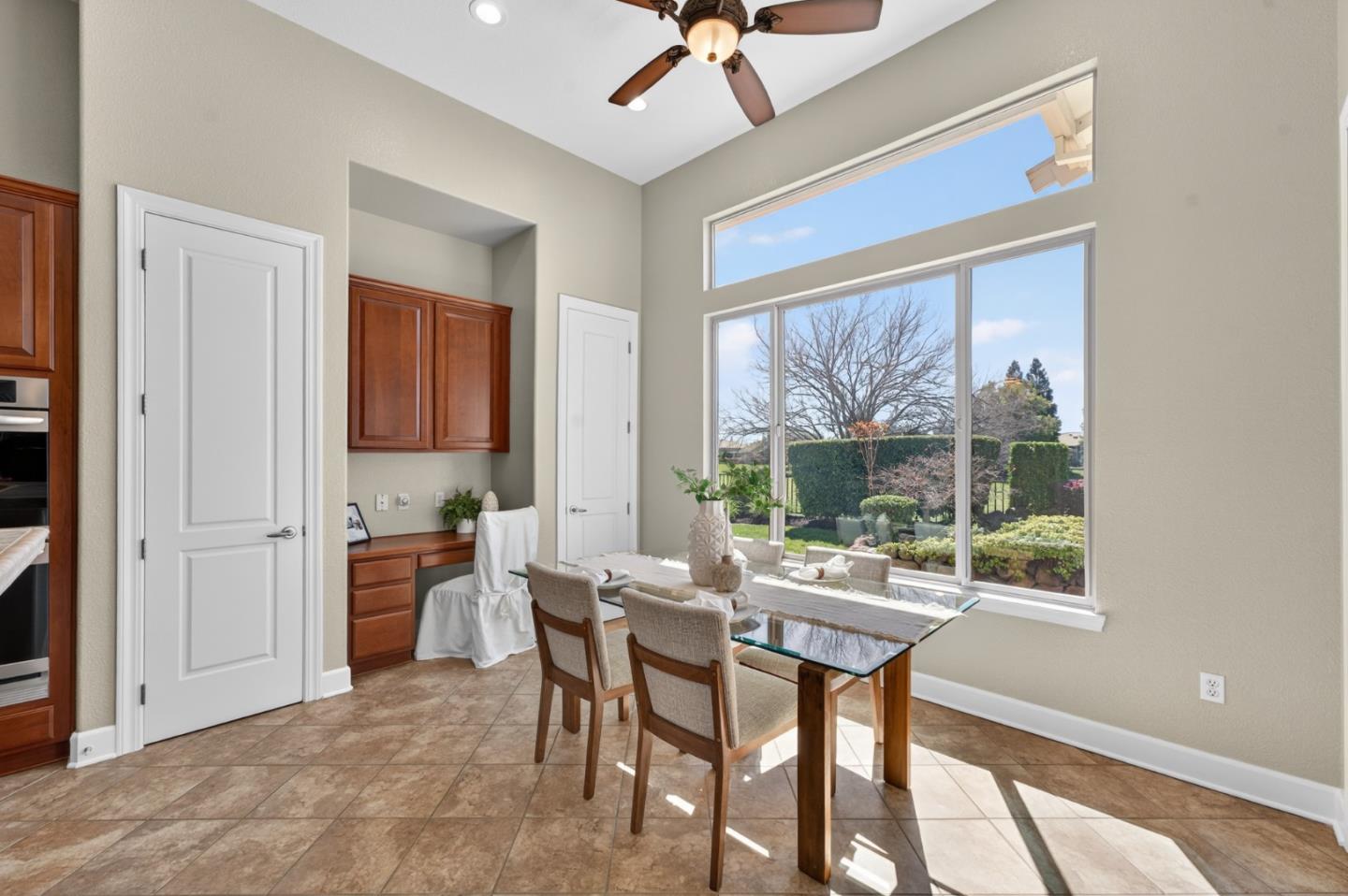 Detail Gallery Image 18 of 90 For 941 Wagon Wheel Ln, Lincoln,  CA 95648 - 3 Beds | 3/1 Baths