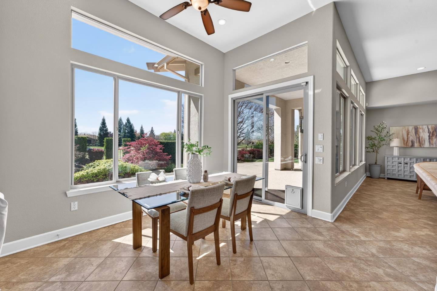 Detail Gallery Image 19 of 90 For 941 Wagon Wheel Ln, Lincoln,  CA 95648 - 3 Beds | 3/1 Baths