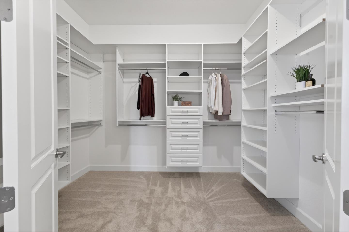 Detail Gallery Image 32 of 90 For 941 Wagon Wheel Ln, Lincoln,  CA 95648 - 3 Beds | 3/1 Baths