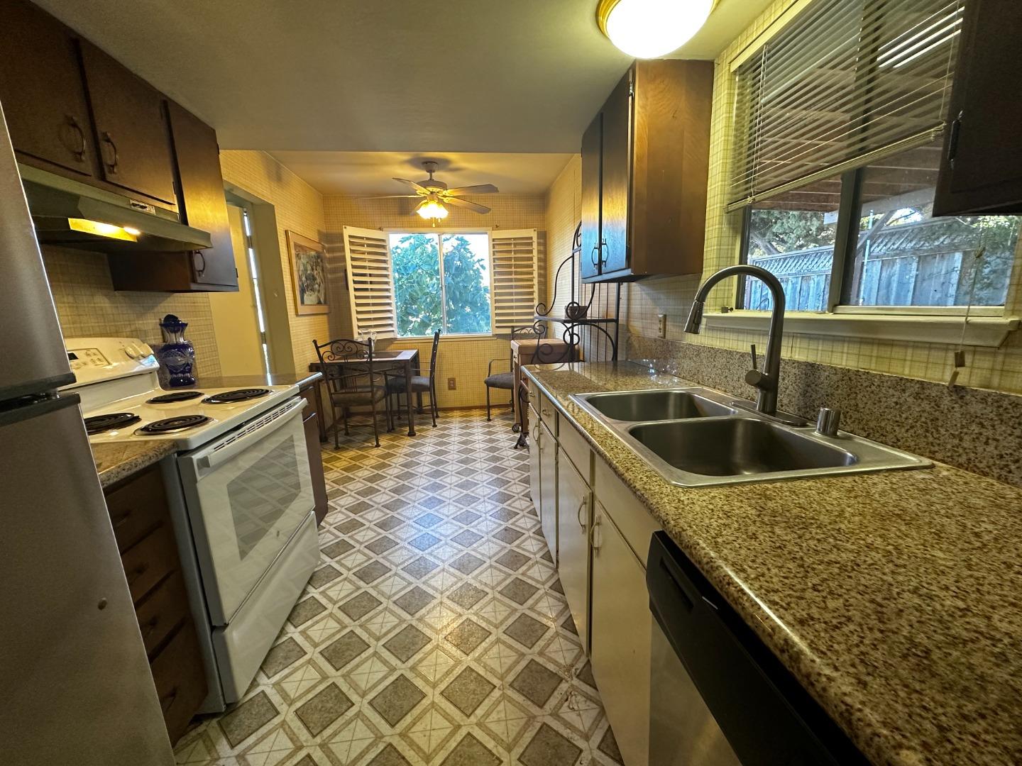 Detail Gallery Image 5 of 21 For 563 Argos Cir, Watsonville,  CA 95076 - 2 Beds | 1 Baths