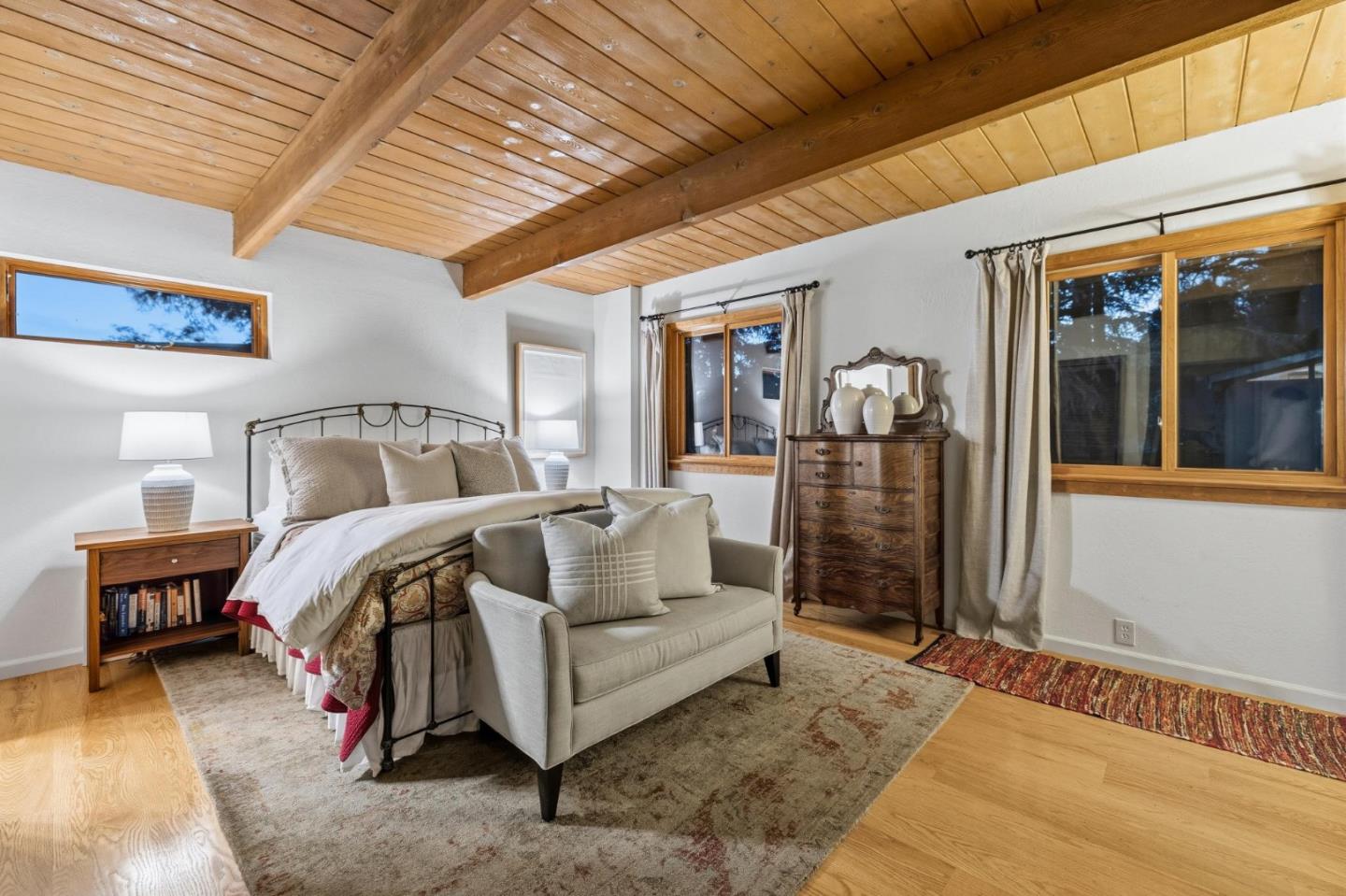 Detail Gallery Image 22 of 40 For 665 W Glen Way, Woodside,  CA 94062 - 3 Beds | 2 Baths