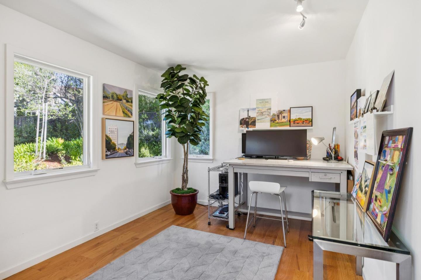 Detail Gallery Image 25 of 40 For 665 W Glen Way, Woodside,  CA 94062 - 3 Beds | 2 Baths