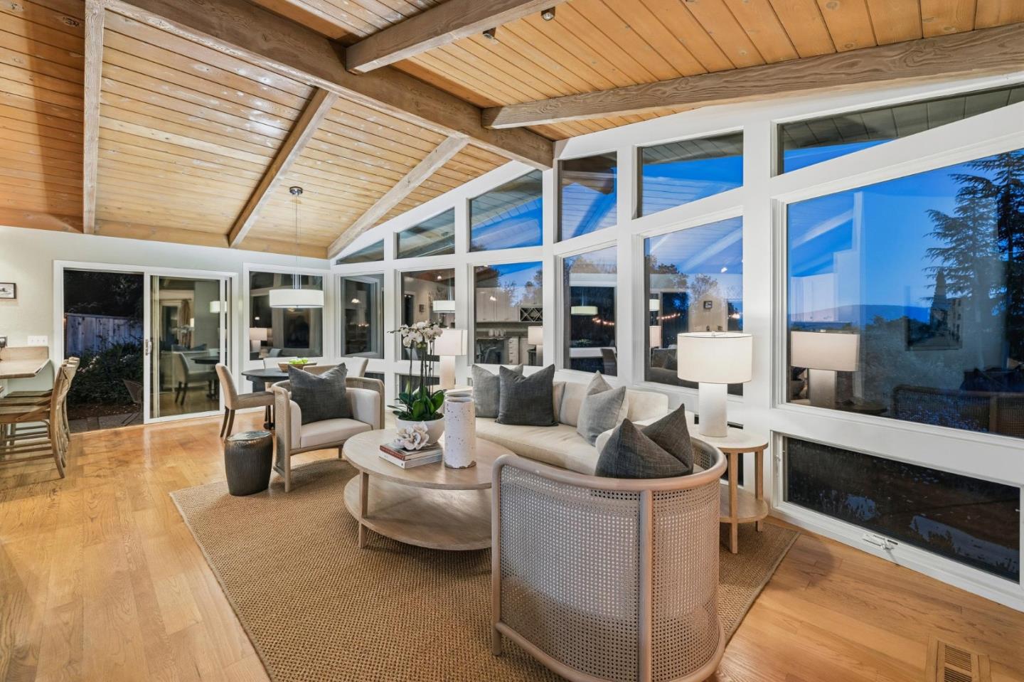 Detail Gallery Image 9 of 40 For 665 W Glen Way, Woodside,  CA 94062 - 3 Beds | 2 Baths