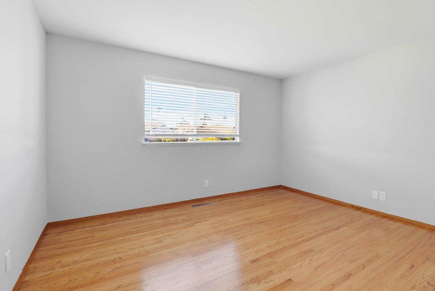 Detail Gallery Image 17 of 28 For 5717 Condor Cir, San Jose,  CA 95118 - 4 Beds | 2 Baths