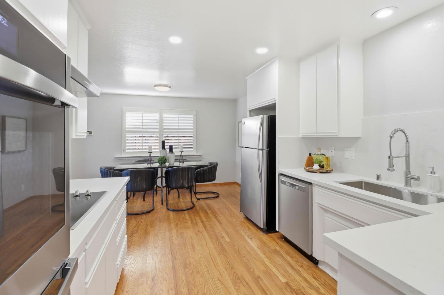 Detail Gallery Image 4 of 28 For 5717 Condor Cir, San Jose,  CA 95118 - 4 Beds | 2 Baths